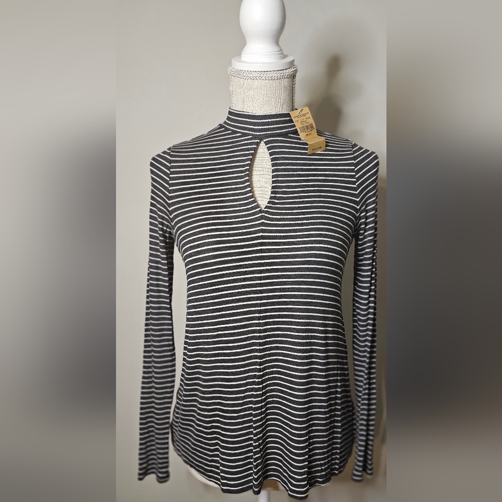 NWT American Eagle Mockneck Keyhole Striped Shirt Size XS